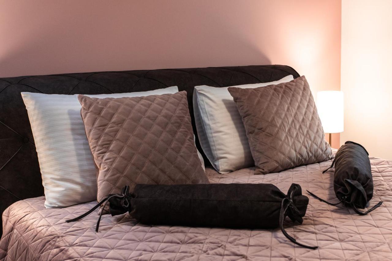 Room Jacuzzi “Athena” Subotica Zewnętrze zdjęcie